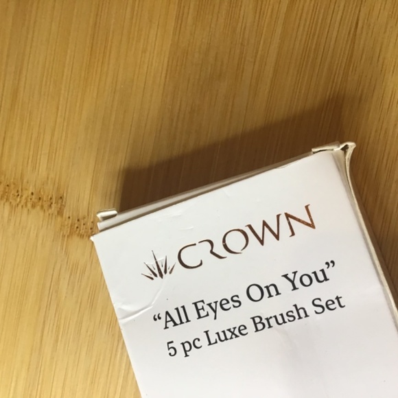 Crown brushes detail eye set, bnib - Picture 5 of 7